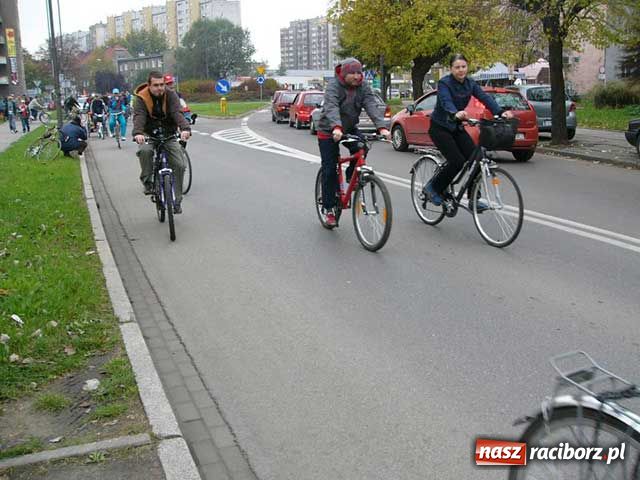 Zdjęcie w galerii na portalu naszraciborz.pl: Rowerowa Masa Krytyczna wiadomości z regionu