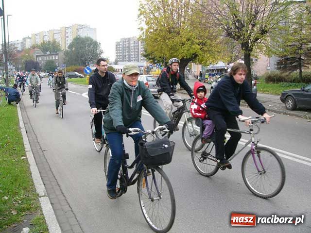 Zdjęcie w galerii na portalu naszraciborz.pl: Rowerowa Masa Krytyczna wiadomości z regionu