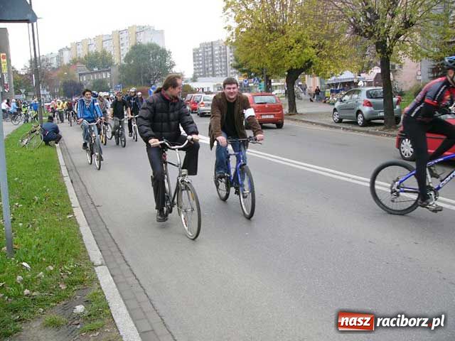 Zdjęcie w galerii na portalu naszraciborz.pl: Rowerowa Masa Krytyczna wiadomości z regionu