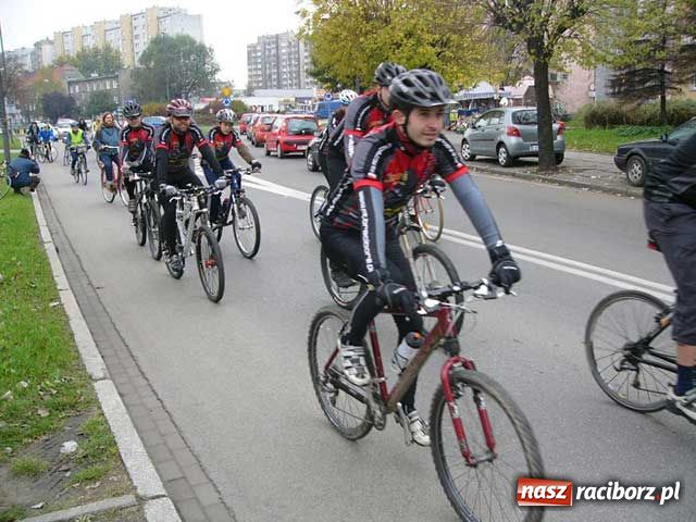 Zdjęcie w galerii na portalu naszraciborz.pl: Rowerowa Masa Krytyczna wiadomości z regionu