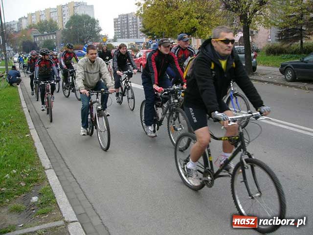 Zdjęcie w galerii na portalu naszraciborz.pl: Rowerowa Masa Krytyczna wiadomości z regionu