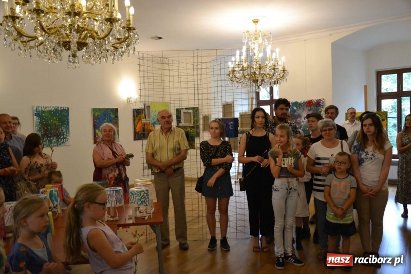 Zdjęcie w galerii na portalu naszraciborz.pl: Spontaniczne ekspresje - wernisaż wystawy na Zamku Piastowskim  wiadomości z regionu