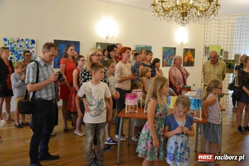 Zdjęcie w galerii na portalu naszraciborz.pl: Spontaniczne ekspresje - wernisaż wystawy na Zamku Piastowskim  wiadomości z regionu