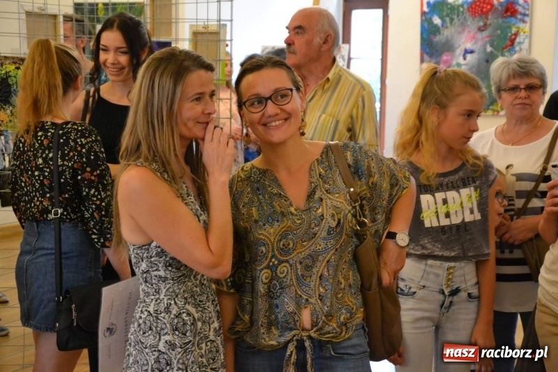 Zdjęcie w galerii na portalu naszraciborz.pl: Spontaniczne ekspresje - wernisaż wystawy na Zamku Piastowskim  wiadomości z regionu