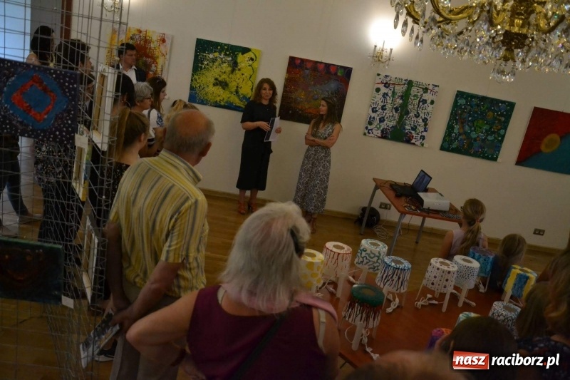 Zdjęcie w galerii na portalu naszraciborz.pl: Spontaniczne ekspresje - wernisaż wystawy na Zamku Piastowskim  wiadomości z regionu