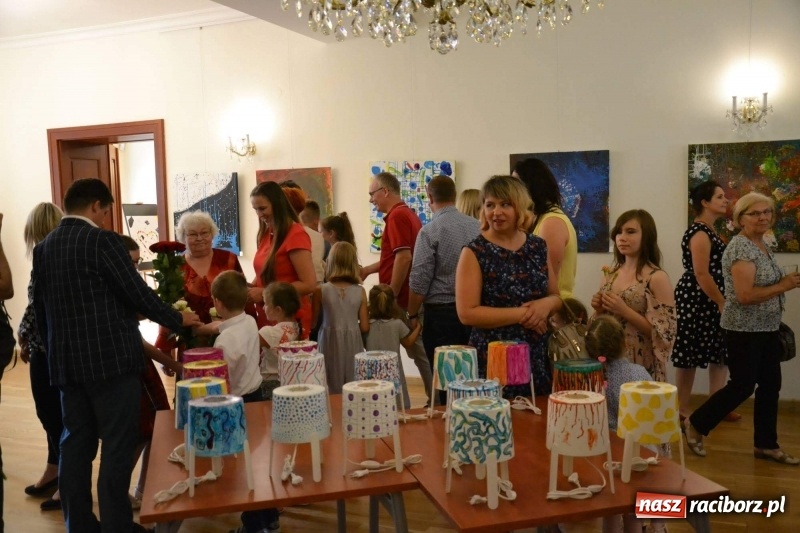 Zdjęcie w galerii na portalu naszraciborz.pl: Spontaniczne ekspresje - wernisaż wystawy na Zamku Piastowskim  wiadomości z regionu