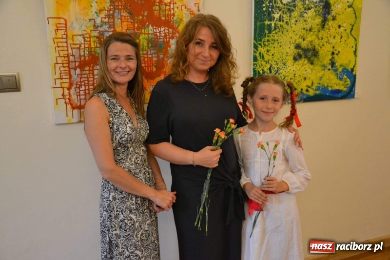 Zdjęcie w galerii na portalu naszraciborz.pl: Spontaniczne ekspresje - wernisaż wystawy na Zamku Piastowskim  wiadomości z regionu
