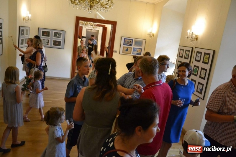 Zdjęcie w galerii na portalu naszraciborz.pl: Spontaniczne ekspresje - wernisaż wystawy na Zamku Piastowskim  wiadomości z regionu