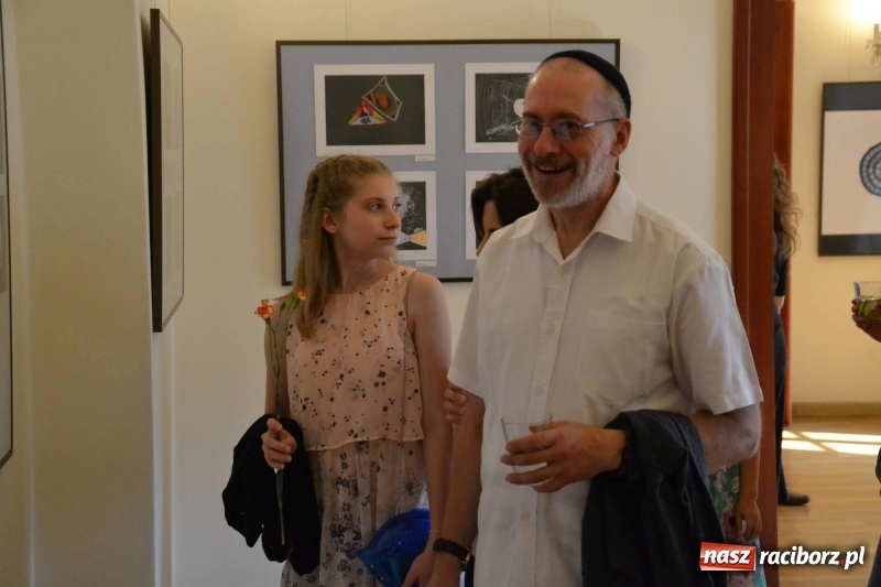 Zdjęcie w galerii na portalu naszraciborz.pl: Spontaniczne ekspresje - wernisaż wystawy na Zamku Piastowskim  wiadomości z regionu