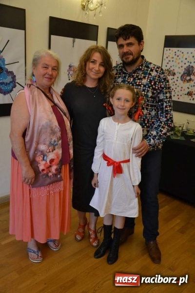 Zdjęcie w galerii na portalu naszraciborz.pl: Spontaniczne ekspresje - wernisaż wystawy na Zamku Piastowskim  wiadomości z regionu