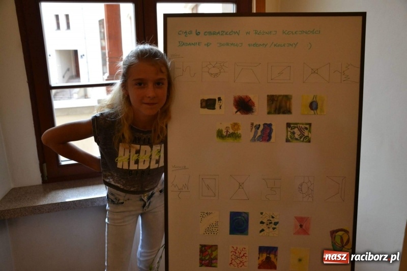 Zdjęcie w galerii na portalu naszraciborz.pl: Spontaniczne ekspresje - wernisaż wystawy na Zamku Piastowskim  wiadomości z regionu