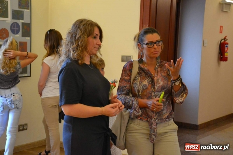 Zdjęcie w galerii na portalu naszraciborz.pl: Spontaniczne ekspresje - wernisaż wystawy na Zamku Piastowskim  wiadomości z regionu