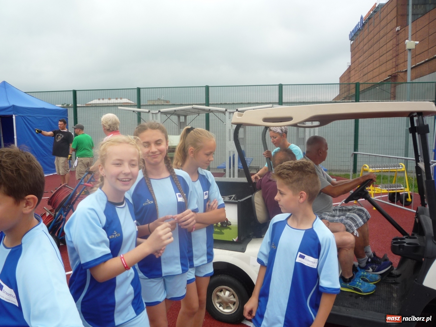 Zdjęcie w galerii na portalu naszraciborz.pl: Uczniowie z Tworkowa wystartowali w zawodach lekkoatletycznych w Ostrawie wiadomości z regionu