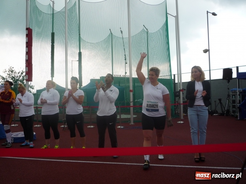 Zdjęcie w galerii na portalu naszraciborz.pl: Uczniowie z Tworkowa wystartowali w zawodach lekkoatletycznych w Ostrawie wiadomości z regionu