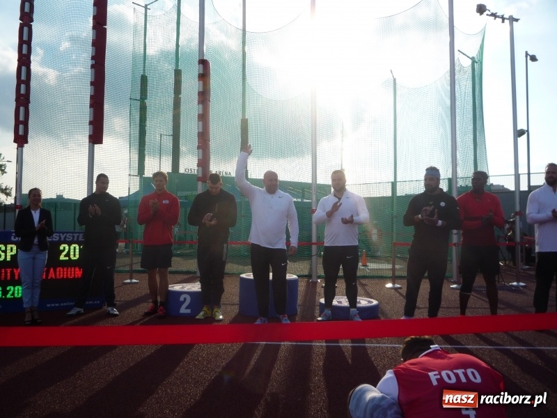 Zdjęcie w galerii na portalu naszraciborz.pl: Uczniowie z Tworkowa wystartowali w zawodach lekkoatletycznych w Ostrawie wiadomości z regionu