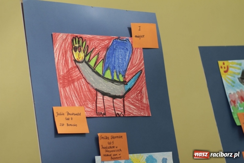 Zdjęcie w galerii na portalu naszraciborz.pl: Uroczystość wręczenia nagród w Gminnym Konkursie Plastycznym wiadomości z regionu