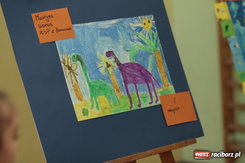 Zdjęcie w galerii na portalu naszraciborz.pl: Uroczystość wręczenia nagród w Gminnym Konkursie Plastycznym wiadomości z regionu