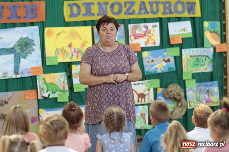 Zdjęcie w galerii na portalu naszraciborz.pl: Uroczystość wręczenia nagród w Gminnym Konkursie Plastycznym wiadomości z regionu