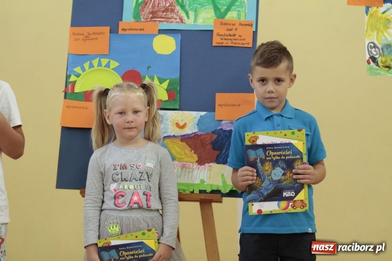 Zdjęcie w galerii na portalu naszraciborz.pl: Uroczystość wręczenia nagród w Gminnym Konkursie Plastycznym wiadomości z regionu