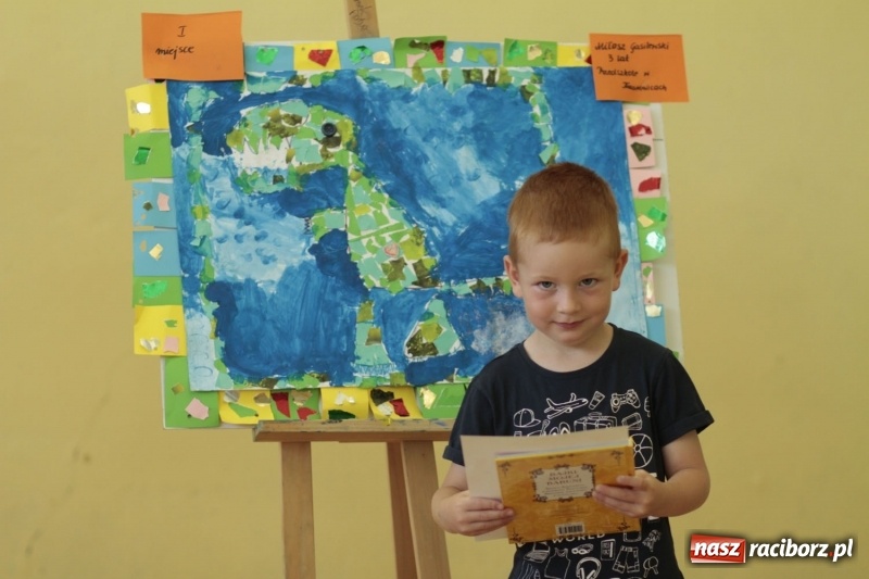 Zdjęcie w galerii na portalu naszraciborz.pl: Uroczystość wręczenia nagród w Gminnym Konkursie Plastycznym wiadomości z regionu