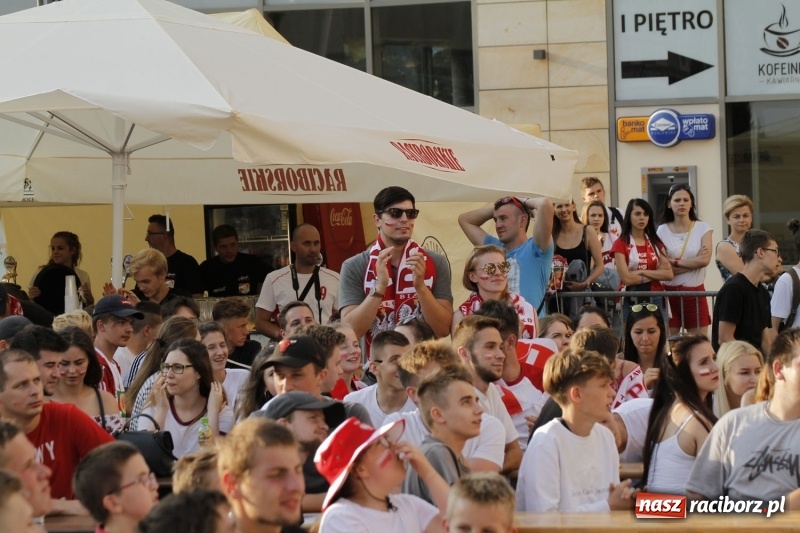 Zdjęcie w galerii na portalu naszraciborz.pl: Była MOC! Było wsparcie! Tak kibicował Racibórz wiadomości z regionu