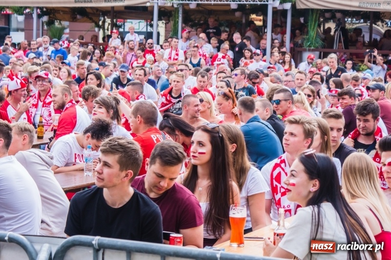 Zdjęcie w galerii na portalu naszraciborz.pl: Była MOC! Było wsparcie! Tak kibicował Racibórz wiadomości z regionu