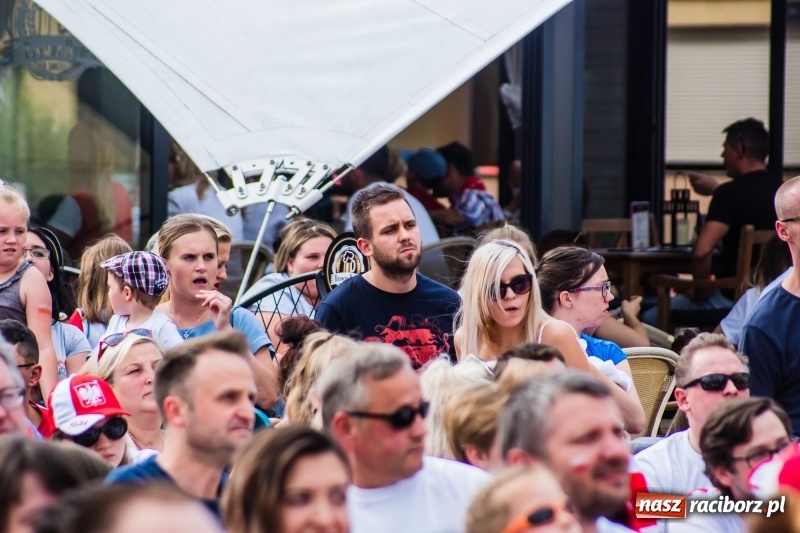 Zdjęcie w galerii na portalu naszraciborz.pl: Była MOC! Było wsparcie! Tak kibicował Racibórz wiadomości z regionu