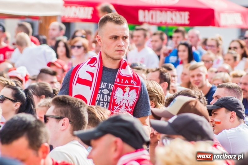 Zdjęcie w galerii na portalu naszraciborz.pl: Była MOC! Było wsparcie! Tak kibicował Racibórz wiadomości z regionu