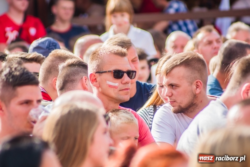 Zdjęcie w galerii na portalu naszraciborz.pl: Była MOC! Było wsparcie! Tak kibicował Racibórz wiadomości z regionu