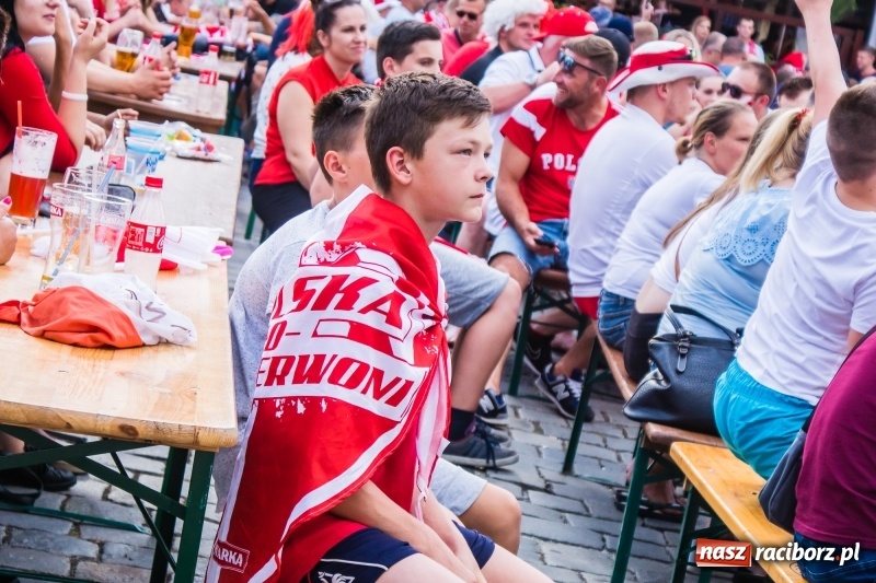 Zdjęcie w galerii na portalu naszraciborz.pl: Była MOC! Było wsparcie! Tak kibicował Racibórz wiadomości z regionu