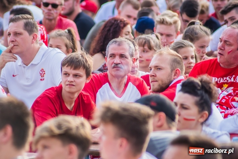 Zdjęcie w galerii na portalu naszraciborz.pl: Była MOC! Było wsparcie! Tak kibicował Racibórz wiadomości z regionu