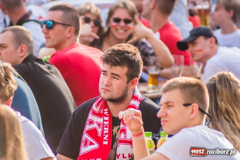 Zdjęcie w galerii na portalu naszraciborz.pl: Była MOC! Było wsparcie! Tak kibicował Racibórz wiadomości z regionu