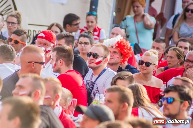 Zdjęcie w galerii na portalu naszraciborz.pl: Była MOC! Było wsparcie! Tak kibicował Racibórz wiadomości z regionu