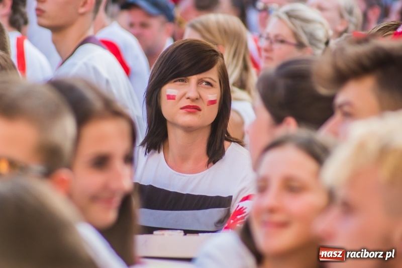 Zdjęcie w galerii na portalu naszraciborz.pl: Była MOC! Było wsparcie! Tak kibicował Racibórz wiadomości z regionu