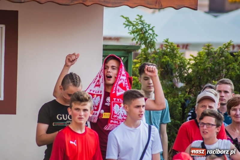 Zdjęcie w galerii na portalu naszraciborz.pl: Była MOC! Było wsparcie! Tak kibicował Racibórz wiadomości z regionu