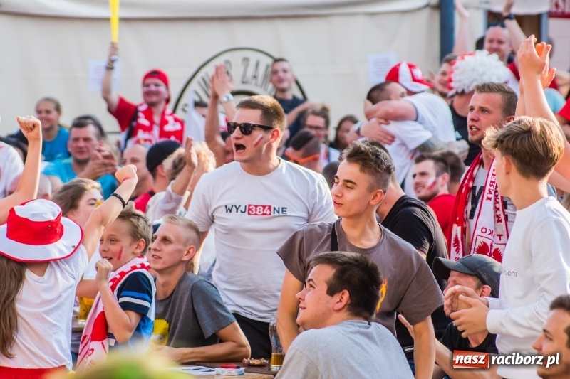 Zdjęcie w galerii na portalu naszraciborz.pl: Była MOC! Było wsparcie! Tak kibicował Racibórz wiadomości z regionu