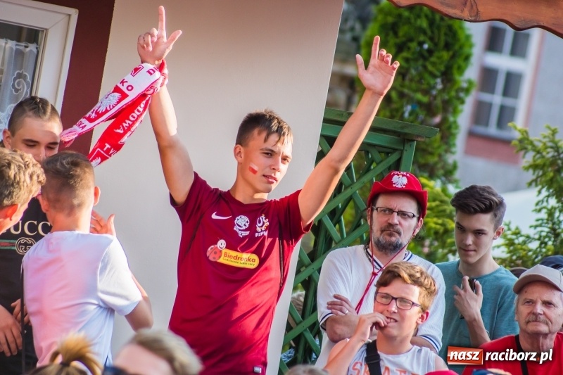 Zdjęcie w galerii na portalu naszraciborz.pl: Była MOC! Było wsparcie! Tak kibicował Racibórz wiadomości z regionu