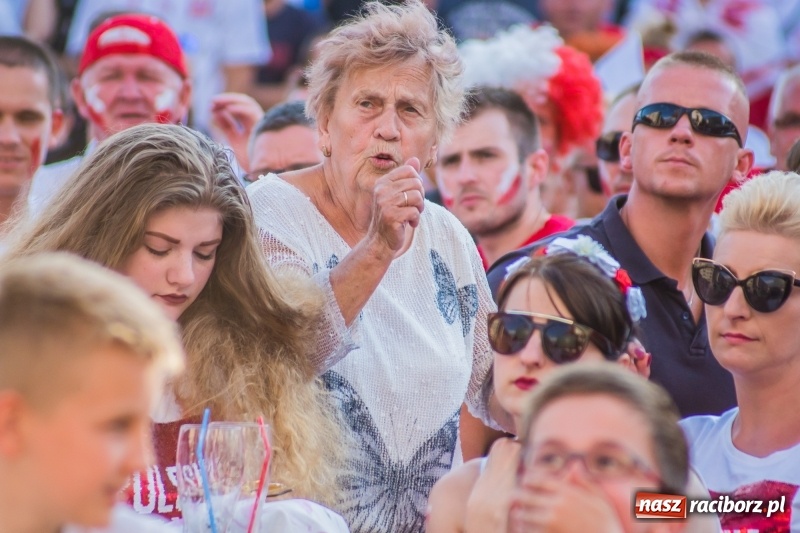 Zdjęcie w galerii na portalu naszraciborz.pl: Była MOC! Było wsparcie! Tak kibicował Racibórz wiadomości z regionu