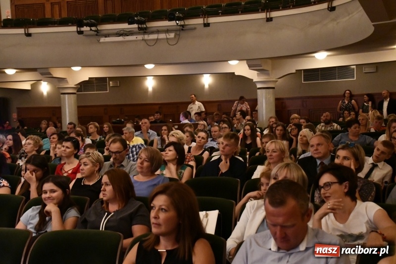 Zdjęcie w galerii na portalu naszraciborz.pl: Orły, Superorły i Orliki - Gala Laureatów SP18 wiadomości z regionu