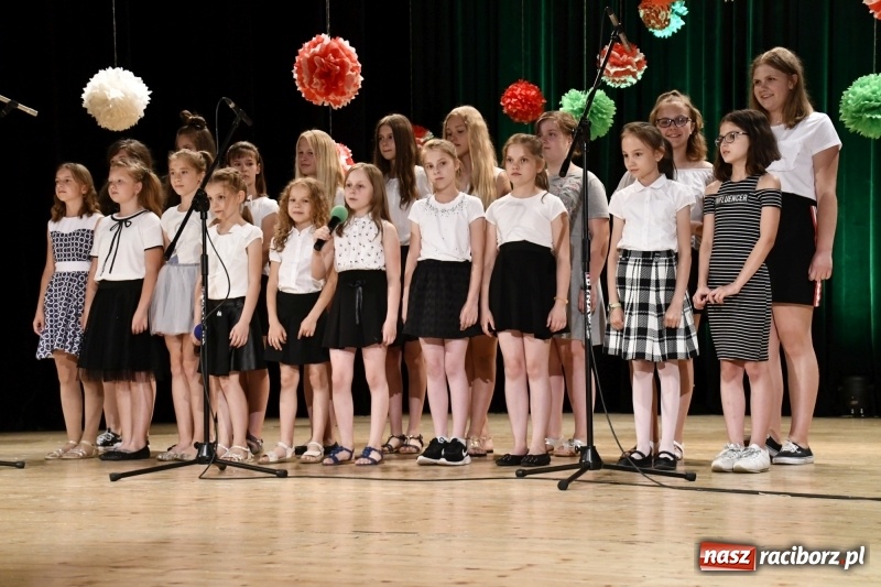 Zdjęcie w galerii na portalu naszraciborz.pl: Orły, Superorły i Orliki - Gala Laureatów SP18 wiadomości z regionu