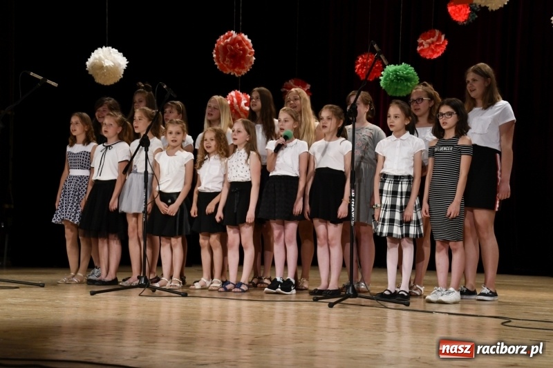 Zdjęcie w galerii na portalu naszraciborz.pl: Orły, Superorły i Orliki - Gala Laureatów SP18 wiadomości z regionu