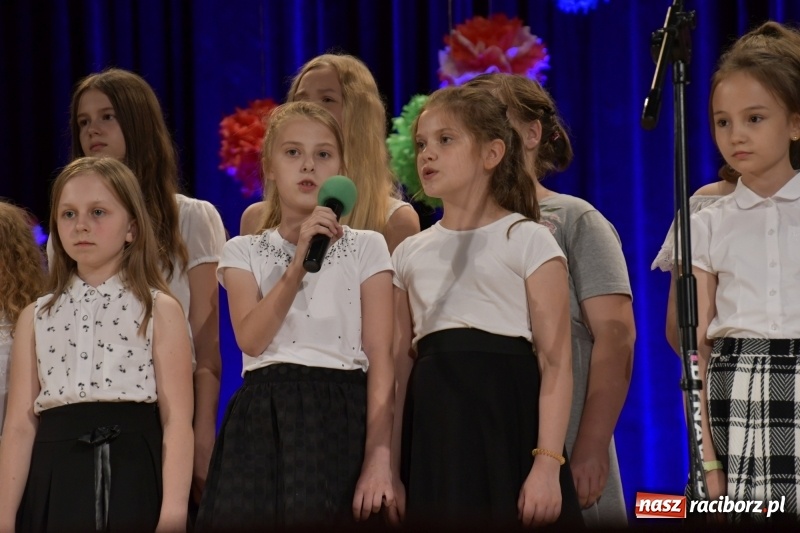 Zdjęcie w galerii na portalu naszraciborz.pl: Orły, Superorły i Orliki - Gala Laureatów SP18 wiadomości z regionu