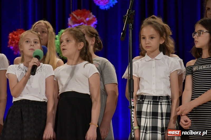 Zdjęcie w galerii na portalu naszraciborz.pl: Orły, Superorły i Orliki - Gala Laureatów SP18 wiadomości z regionu