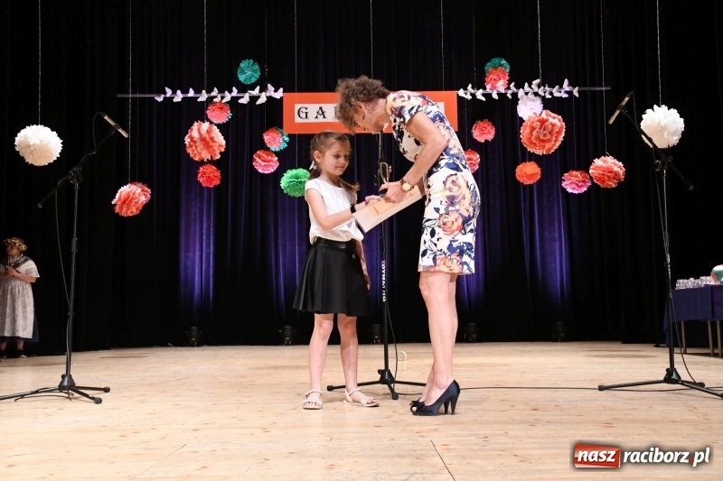 Zdjęcie w galerii na portalu naszraciborz.pl: Orły, Superorły i Orliki - Gala Laureatów SP18 wiadomości z regionu