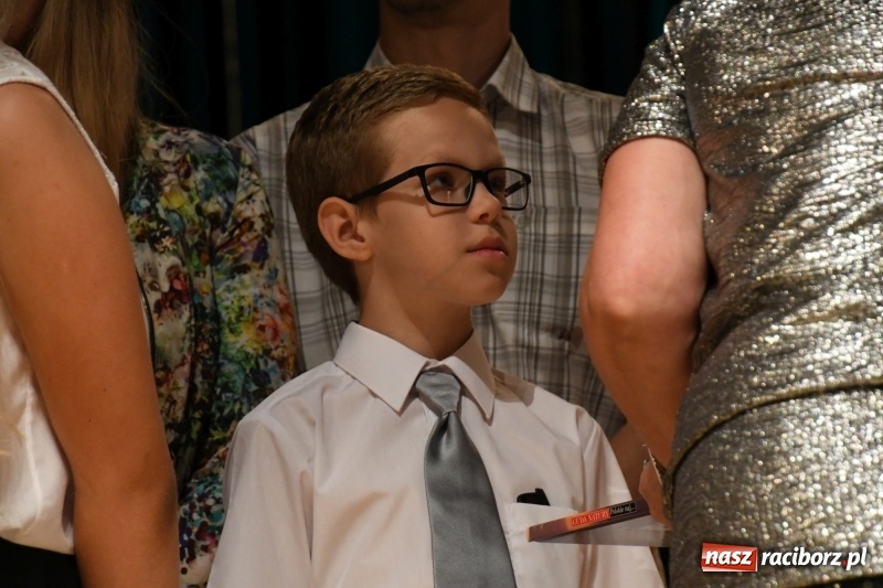 Zdjęcie w galerii na portalu naszraciborz.pl: Orły, Superorły i Orliki - Gala Laureatów SP18 wiadomości z regionu