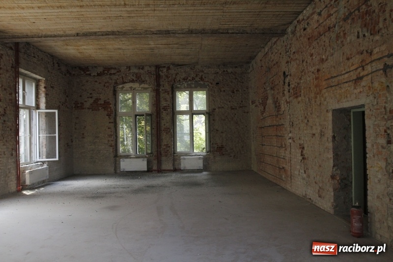 Zdjęcie w galerii na portalu naszraciborz.pl: Rozpoczyna się ostatni etap modernizacji dawnego sądu krajowego w Raciborzu. To będzie perła wśród gmachów Temidy wiadomości z regionu