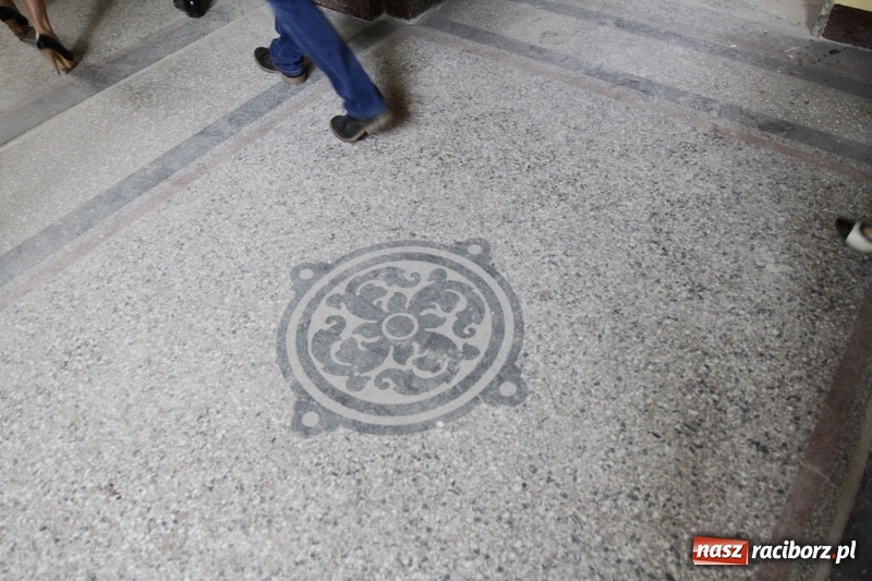 Zdjęcie w galerii na portalu naszraciborz.pl: Rozpoczyna się ostatni etap modernizacji dawnego sądu krajowego w Raciborzu. To będzie perła wśród gmachów Temidy wiadomości z regionu