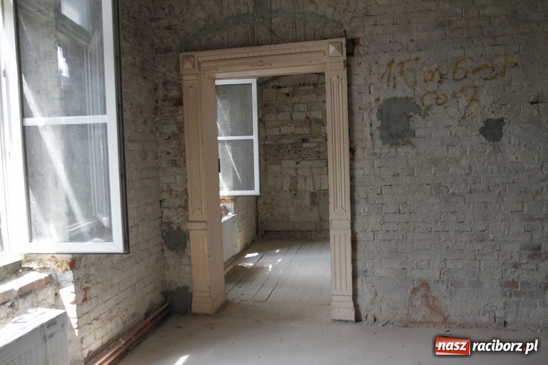 Zdjęcie w galerii na portalu naszraciborz.pl: Rozpoczyna się ostatni etap modernizacji dawnego sądu krajowego w Raciborzu. To będzie perła wśród gmachów Temidy wiadomości z regionu