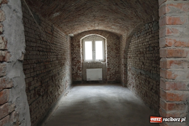 Zdjęcie w galerii na portalu naszraciborz.pl: Rozpoczyna się ostatni etap modernizacji dawnego sądu krajowego w Raciborzu. To będzie perła wśród gmachów Temidy wiadomości z regionu