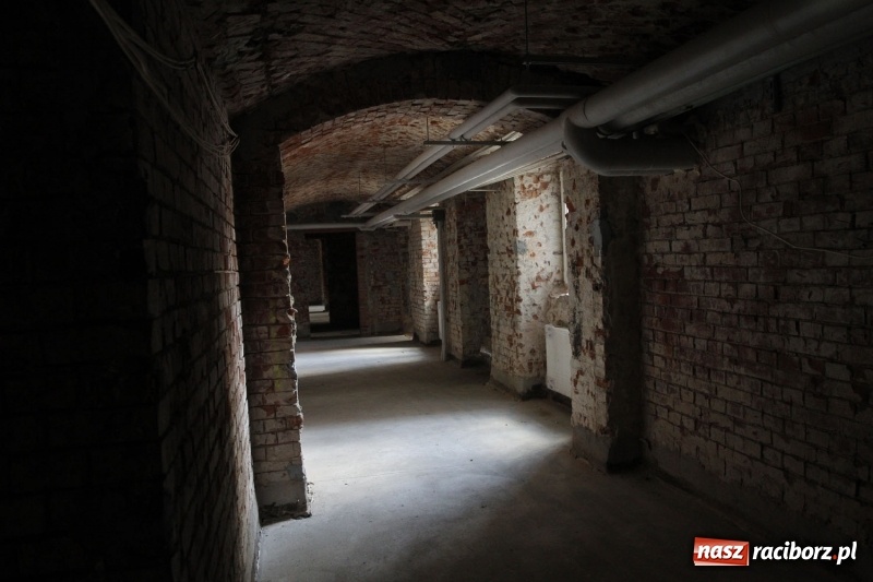 Zdjęcie w galerii na portalu naszraciborz.pl: Rozpoczyna się ostatni etap modernizacji dawnego sądu krajowego w Raciborzu. To będzie perła wśród gmachów Temidy wiadomości z regionu